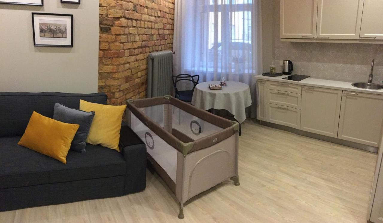 Cozy Flat. Art Nouveau Building, Near The City Center Riga Exteriör bild